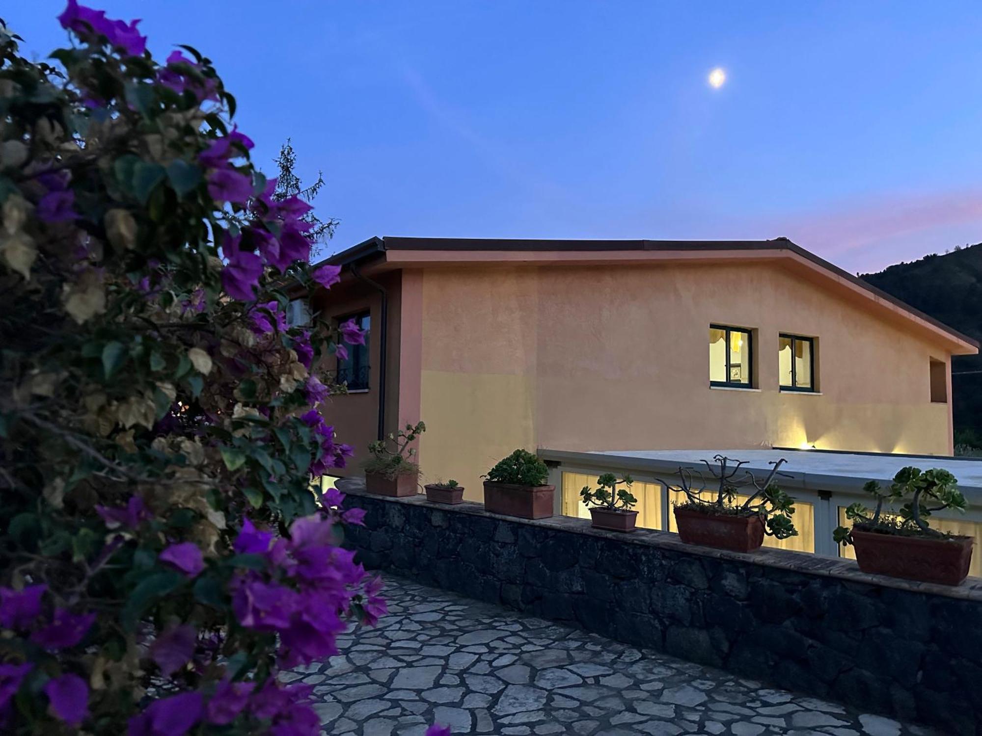 Casale Romano Resort E Relais Motta Camastra Exterior photo